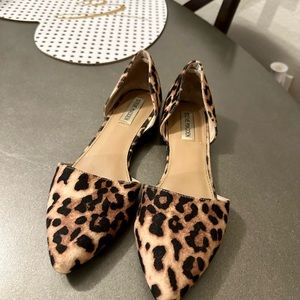 Steve Madden animal print flat